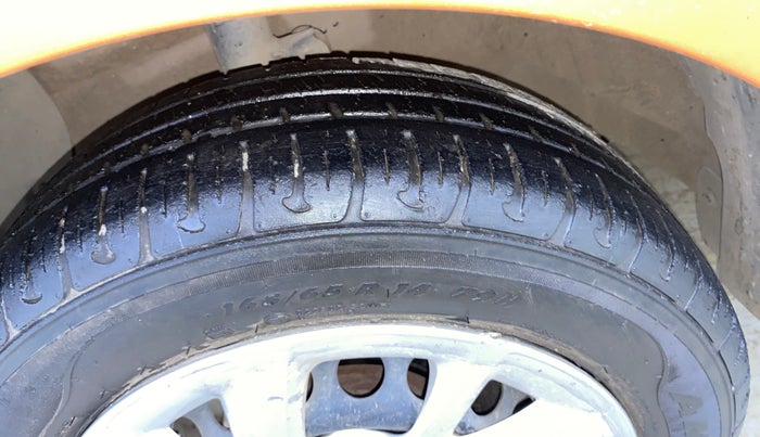 2017 Hyundai Grand i10 SPORTZ 1.2 KAPPA VTVT, Petrol, Manual, 35,519 km, Left Front Tyre Tread