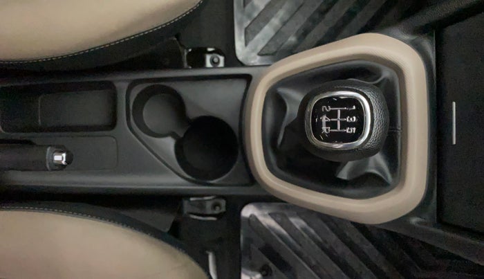 2015 Hyundai Xcent S 1.2, Petrol, Manual, 20,372 km, Gear Lever