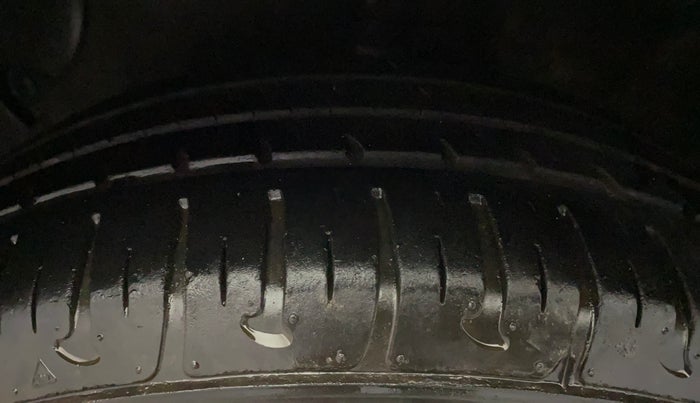 2015 Hyundai Xcent S 1.2, Petrol, Manual, 20,372 km, Left Front Tyre Tread