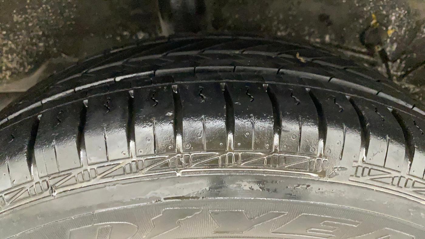 2011 Toyota Etios G SP, Petrol, Manual, 88,554 km, Right Rear Tyre Tread