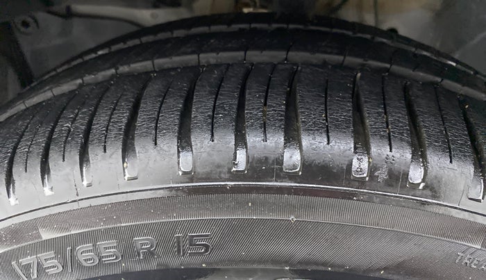 2018 Honda Jazz 1.2 V MT, Petrol, Manual, 24,915 km, Left Front Tyre Tread
