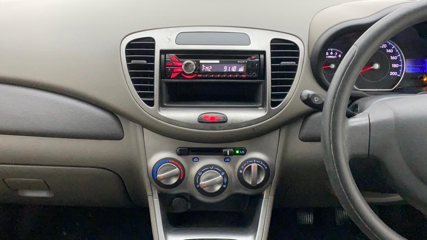 2013 Hyundai i10 MAGNA 1.2, Petrol, Manual, 1,03,800 km, Air Conditioner