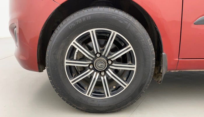 2013 Hyundai i10 MAGNA 1.2, Petrol, Manual, 1,03,800 km, Left Front Wheel