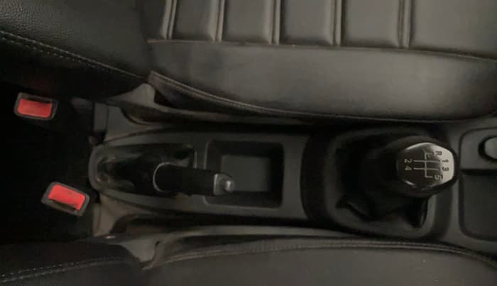 2016 Renault Kwid RXT 0.8, Petrol, Manual, 1,16,802 km, Gear Lever