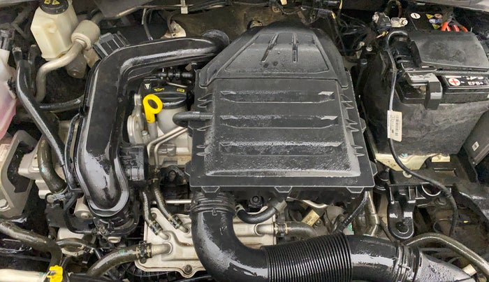 2024 Volkswagen VIRTUS TOPLINE TSI 1.0 AT, Petrol, Automatic, 25,122 km, Engine View