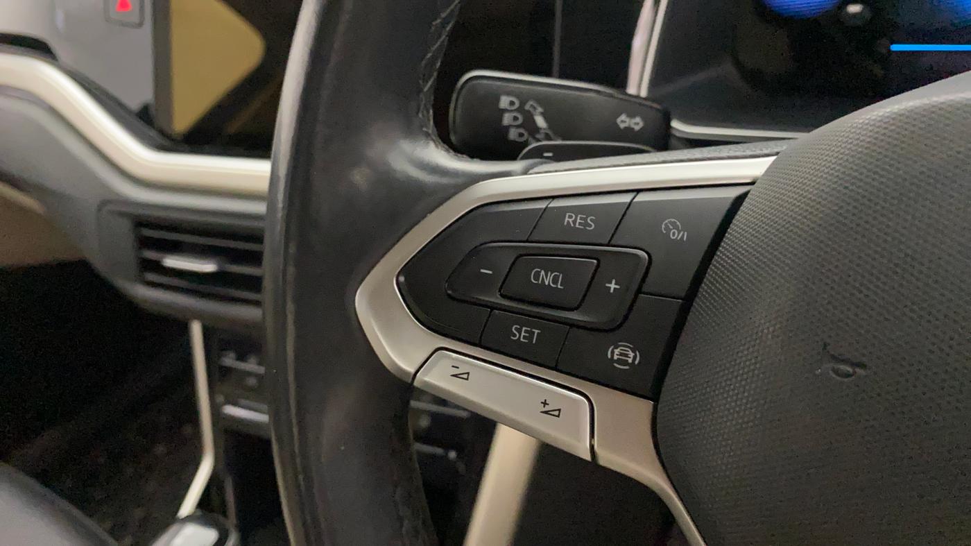 2024 Volkswagen VIRTUS TOPLINE TSI 1.0 AT, Petrol, Automatic, 25,122 km, Adaptive Cruise Control