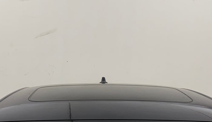 2024 Volkswagen VIRTUS TOPLINE TSI 1.0 AT, Petrol, Automatic, 25,122 km, Moonroof/ Sunroof