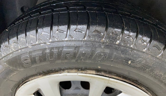 2019 Hyundai Grand i10 SPORTZ 1.2 KAPPA VTVT, Petrol, Manual, 32,910 km, Left Front Tyre Tread