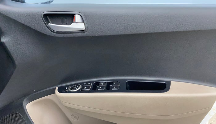 2019 Hyundai Grand i10 SPORTZ 1.2 KAPPA VTVT, Petrol, Manual, 32,910 km, Driver Side Door Panels Control