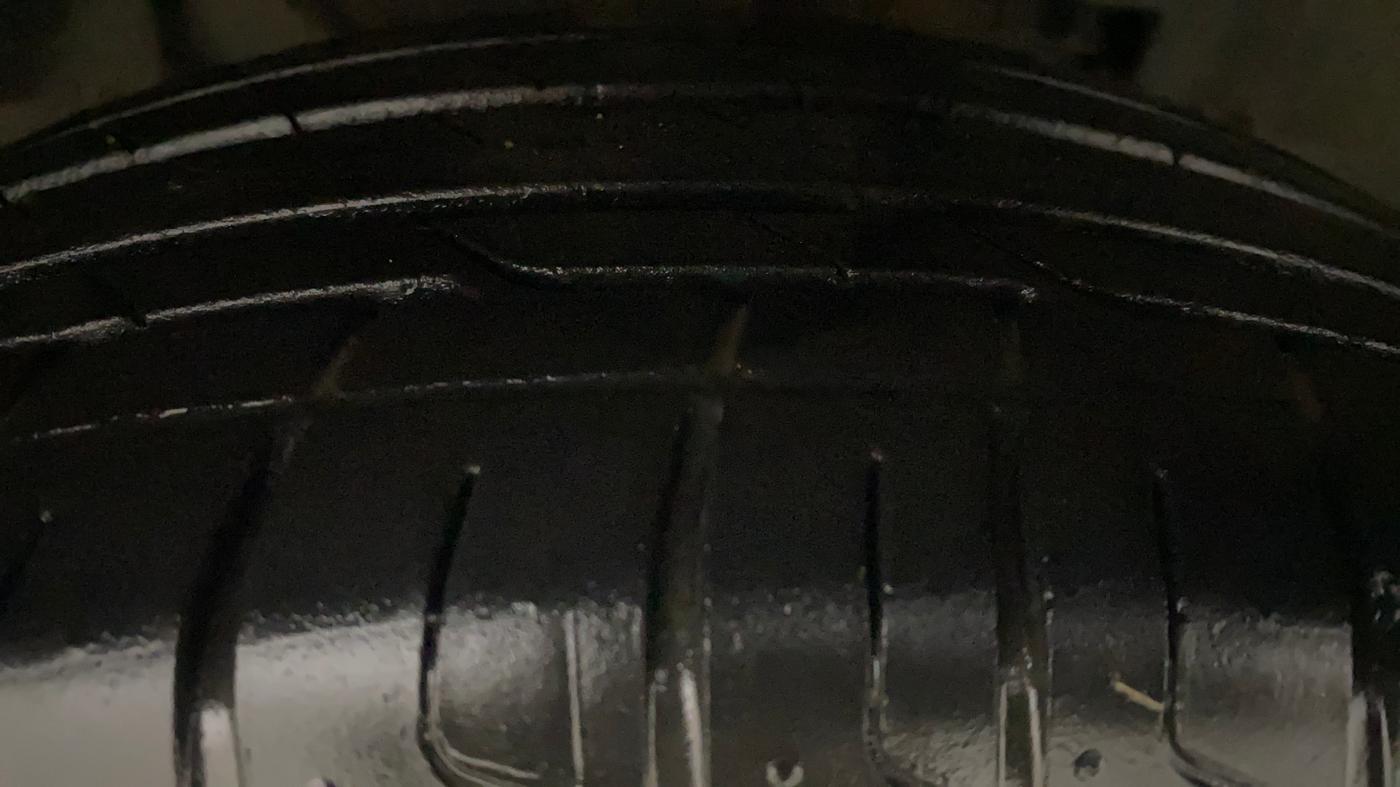 2021 Tata NEXON XZ PLUS PETROL, Petrol, Manual, 19,819 km, Right Front Tyre Tread