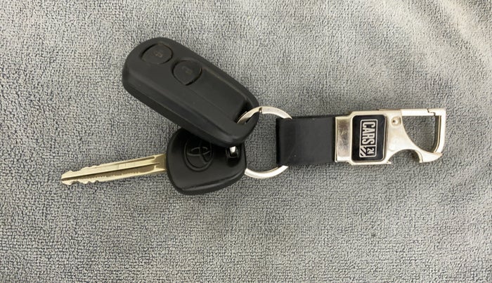 2012 Toyota Etios G, Petrol, Manual, 90,916 km, Key Close Up