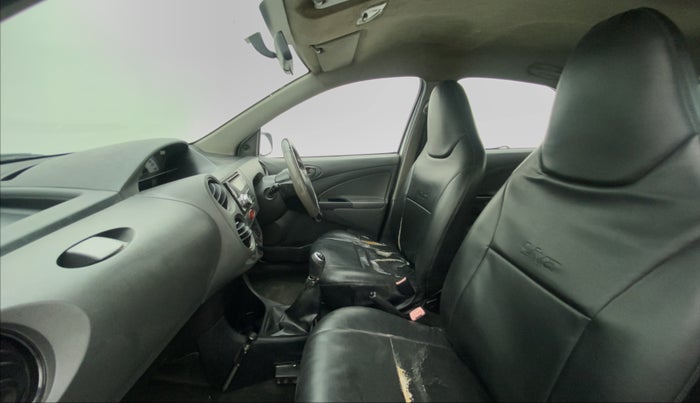 2012 Toyota Etios G, Petrol, Manual, 90,916 km, Right Side Front Door Cabin