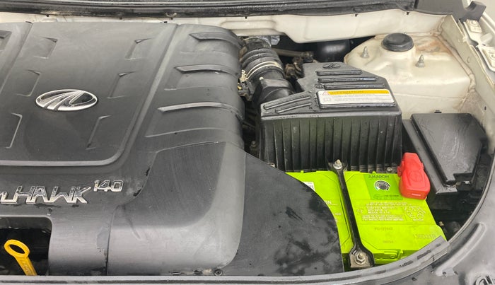 2017 Mahindra XUV500 W6, Diesel, Manual, 25,130 km, Engine View - Left