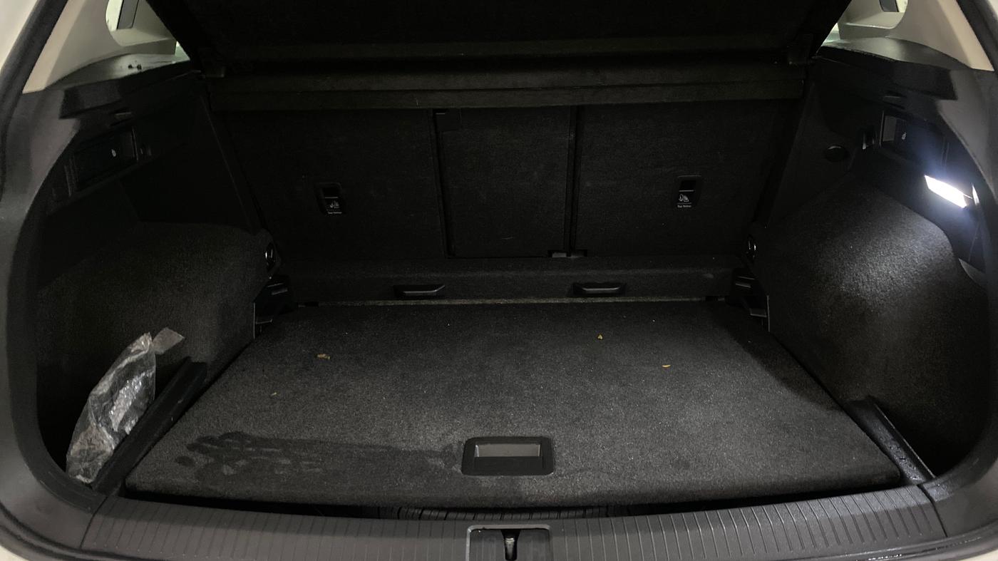 2022 Volkswagen TIGUAN ELEGANCE 2.0 TSI DSG, Petrol, Automatic, 55,240 km, Boot Inside