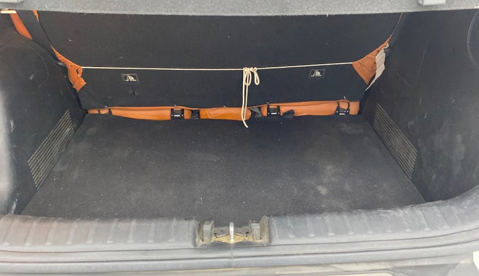 2020 KIA SONET GTX PLUS 1.0 DCT, Petrol, Automatic, 52,949 km, Boot Inside