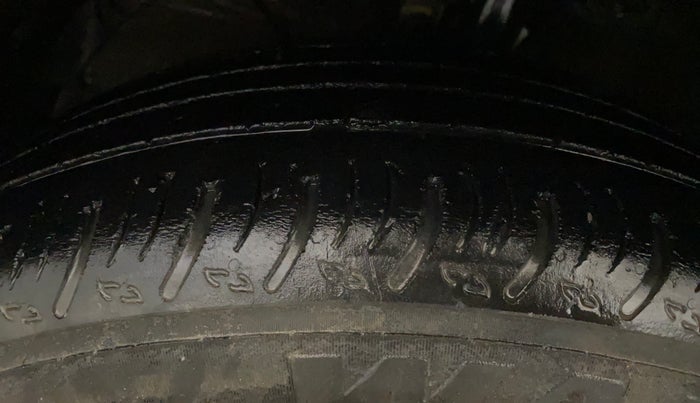 2022 Maruti XL6 ALPHA PLUS AT, Petrol, Automatic, 37,838 km, Left Front Tyre Tread