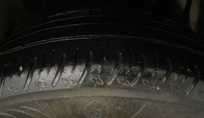 2022 Maruti XL6 ALPHA PLUS AT, Petrol, Automatic, 37,838 km, Left Rear Tyre Tread