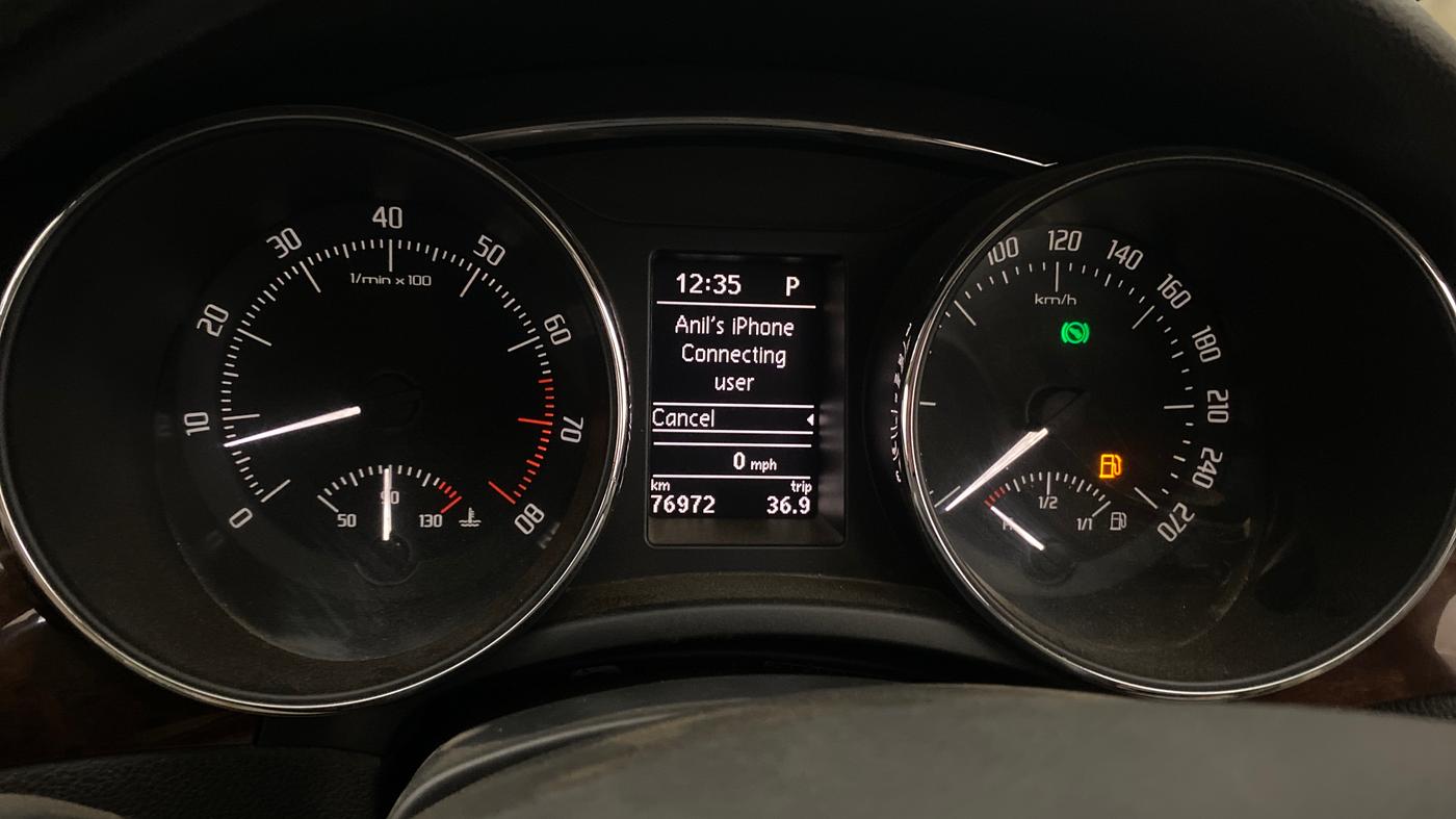 2014 Skoda Superb ELEGANCE 1.8 TSI AT, Petrol, Automatic, 76,935 km, Odometer Image