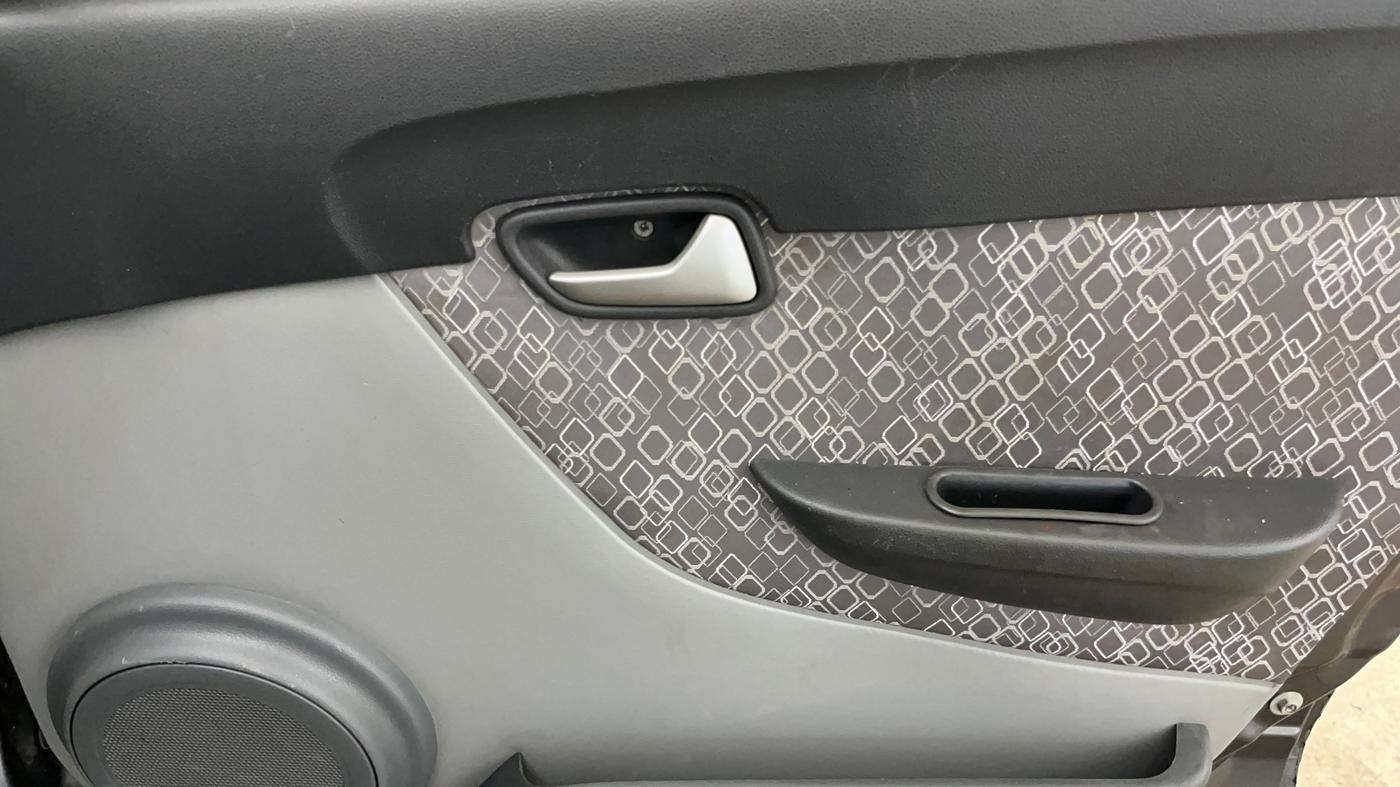 2018 Maruti Alto 800 LXI, Petrol, Manual, 55,244 km, Driver Side Door Panels Control