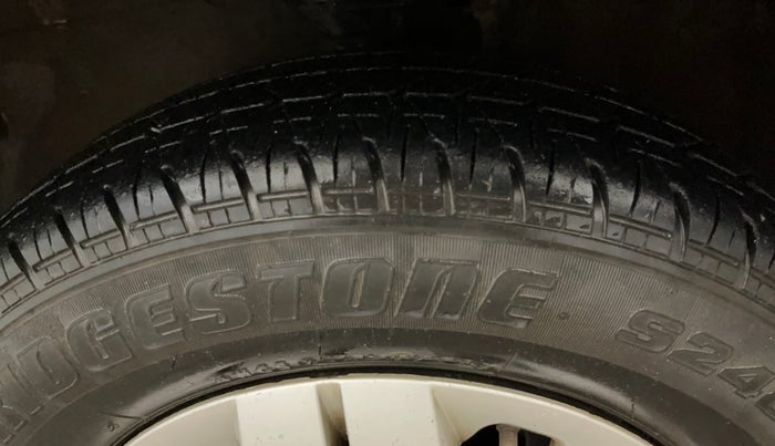 2018 Maruti Alto 800 LXI, Petrol, Manual, 55,196 km, Left Front Tyre Tread