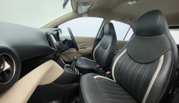 2019 Hyundai NEW SANTRO SPORTZ CNG, CNG, Manual, 20,261 km, Right Side Front Door Cabin