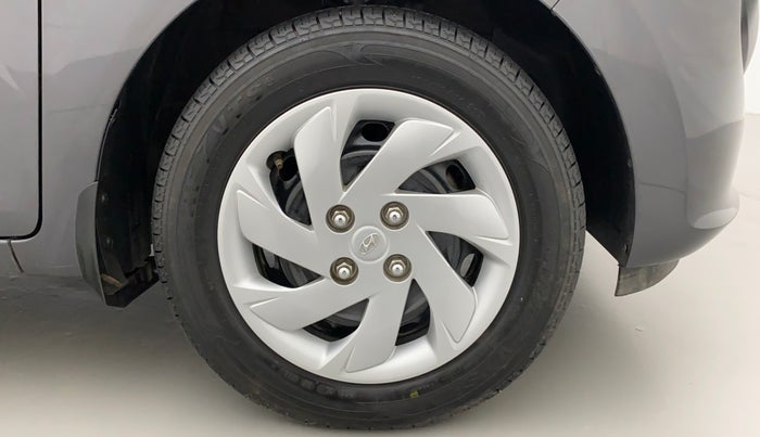 2019 Hyundai NEW SANTRO SPORTZ CNG, CNG, Manual, 20,261 km, Right Front Wheel