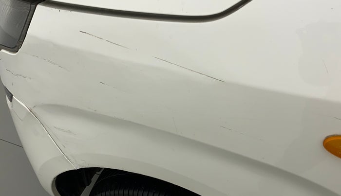 2019 Maruti New Wagon-R 1.0 Lxi (o) cng, CNG, Manual, 92,418 km, Left fender - Slightly dented