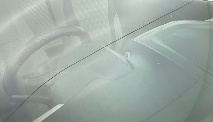 2019 Maruti New Wagon-R 1.0 Lxi (o) cng, CNG, Manual, 92,418 km, Front windshield - Minor spot on windshield