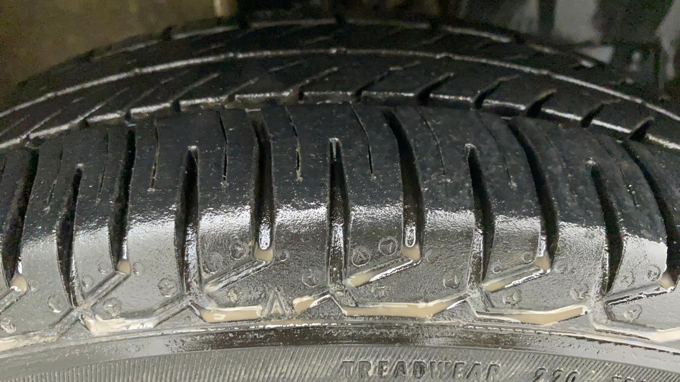 2019 Maruti New Wagon-R 1.0 Lxi (o) cng, CNG, Manual, 92,418 km, Right Front Tyre Tread