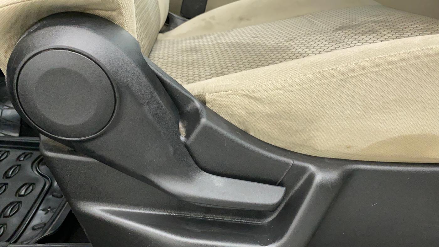 2019 Maruti New Wagon-R 1.0 Lxi (o) cng, CNG, Manual, 92,418 km, Driver Side Adjustment Panel