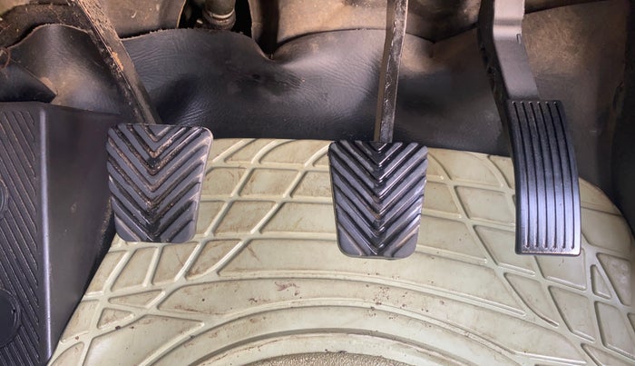 2017 Hyundai Elite i20 ASTA 1.2, Petrol, Manual, 91,027 km, Pedals