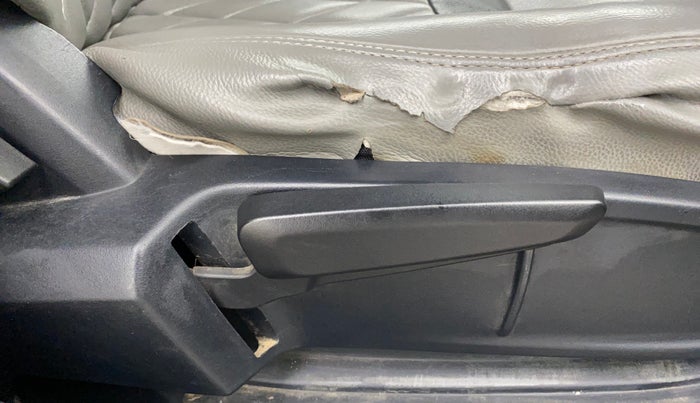 2020 Tata ALTROZ XZ PETROL, Petrol, Manual, 87,380 km, Driver Side Adjustment Panel