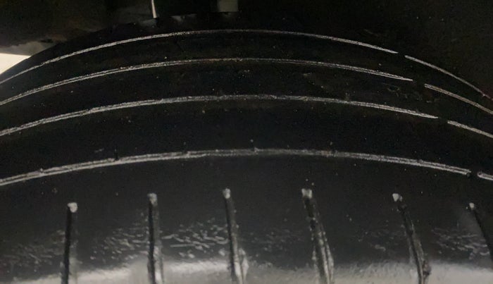 2019 Maruti Baleno ZETA PETROL 1.2, Petrol, Manual, 37,202 km, Right Rear Tyre Tread