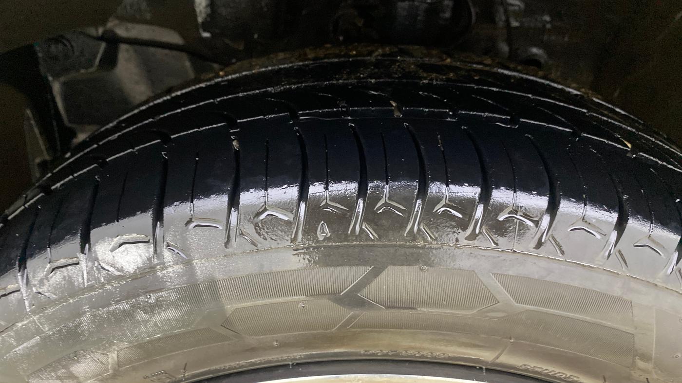2022 Honda City 1.5L I-VTEC V MT 5TH GEN, Petrol, Manual, 1,01,250 km, Left Front Tyre Tread