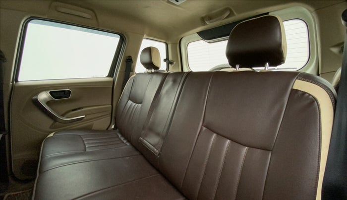 2021 Mahindra BOLERO NEO N 10, Diesel, Manual, 33,993 km, Right Side Rear Door Cabin