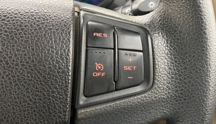 2021 Mahindra BOLERO NEO N 10, Diesel, Manual, 33,993 km, Adaptive Cruise Control