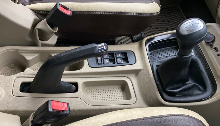 2021 Mahindra BOLERO NEO N 10, Diesel, Manual, 33,993 km, Gear Lever