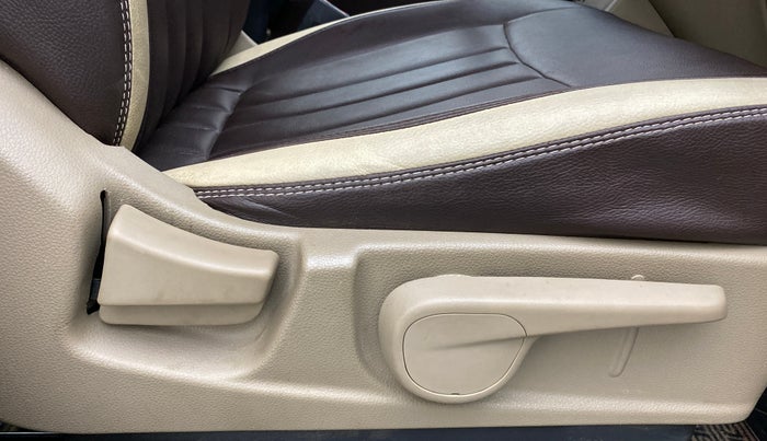 2021 Mahindra BOLERO NEO N 10, Diesel, Manual, 33,993 km, Driver Side Adjustment Panel