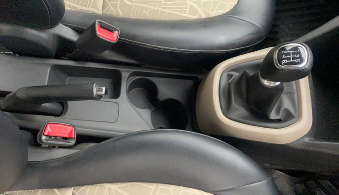 2017 Hyundai Grand i10 SPORTZ 1.2 KAPPA VTVT, Petrol, Manual, 13,664 km, Gear Lever