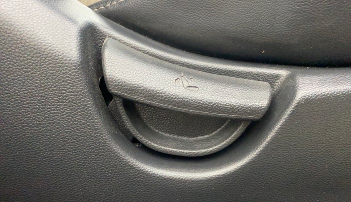 2017 Hyundai Grand i10 SPORTZ 1.2 KAPPA VTVT, Petrol, Manual, 13,664 km, Driver Side Adjustment Panel