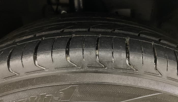 2017 Ford Ecosport TREND+ 1.5L DIESEL, Diesel, Manual, 88,453 km, Right Front Tyre Tread