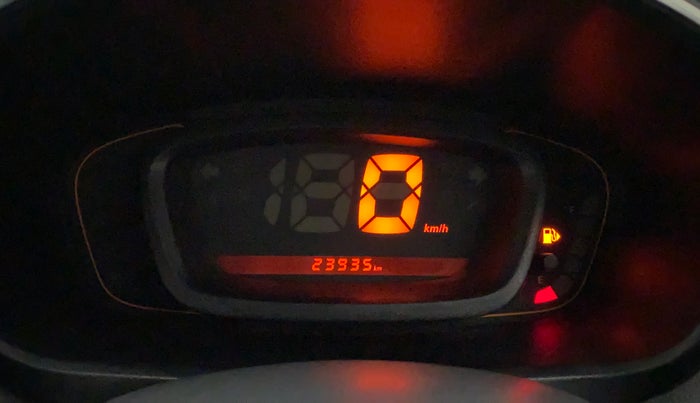 2016 Renault Kwid RXT 1.0, Petrol, Manual, 23,935 km, Odometer Image
