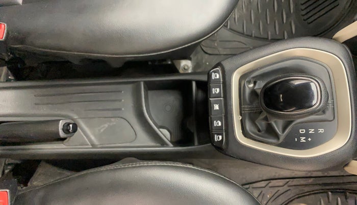 2019 Hyundai NEW SANTRO MAGNA AMT, Petrol, Automatic, 62,719 km, Gear Lever