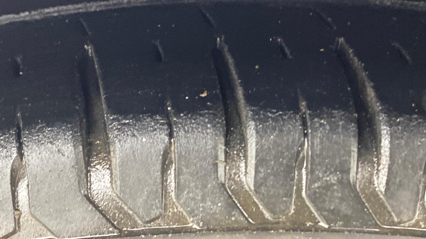 2017 Nissan Sunny XV DIESEL, Diesel, Manual, 81,545 km, Left Rear Tyre Tread