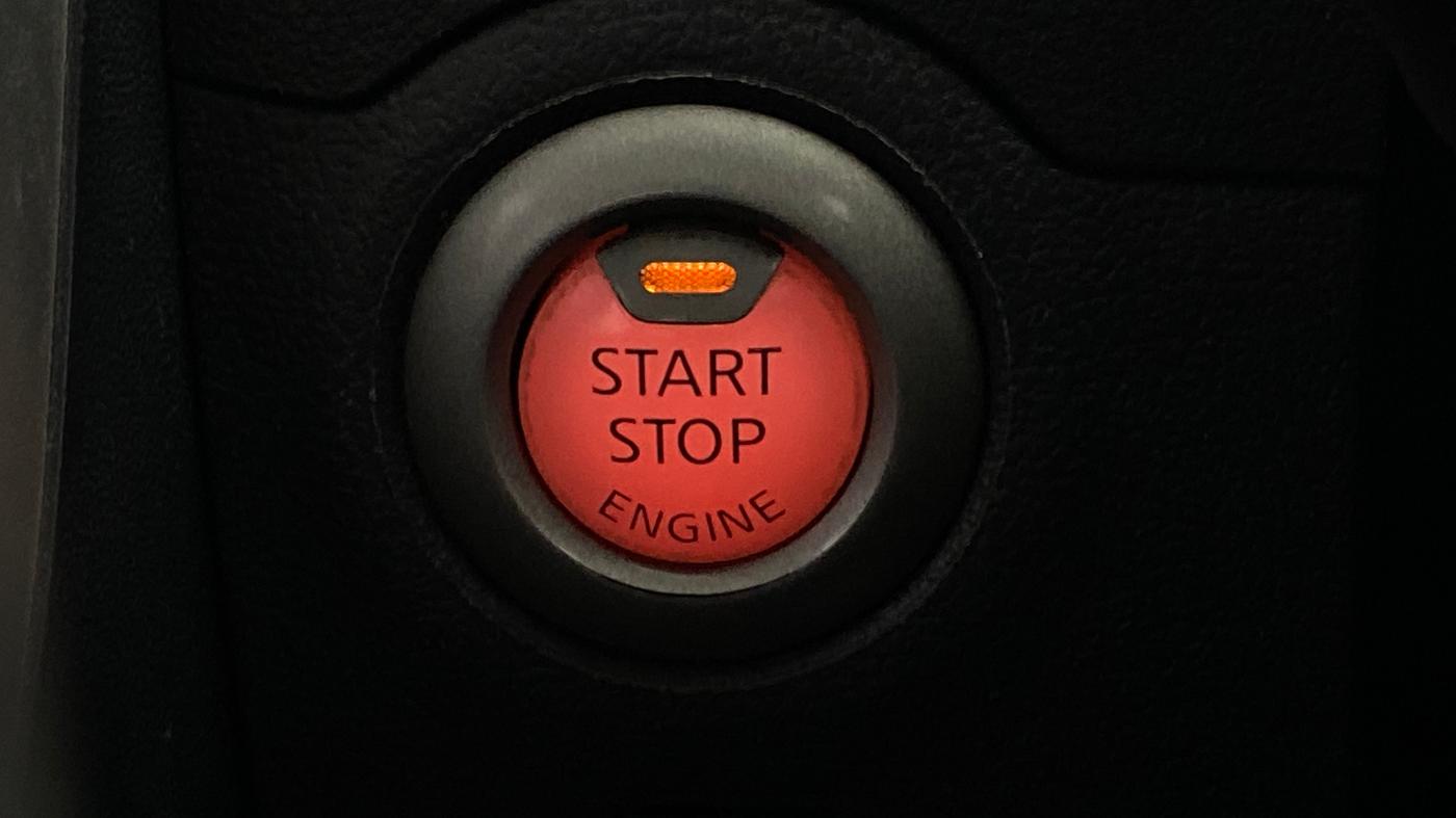 2017 Nissan Sunny XV DIESEL, Diesel, Manual, 81,545 km, Keyless Start/ Stop Button