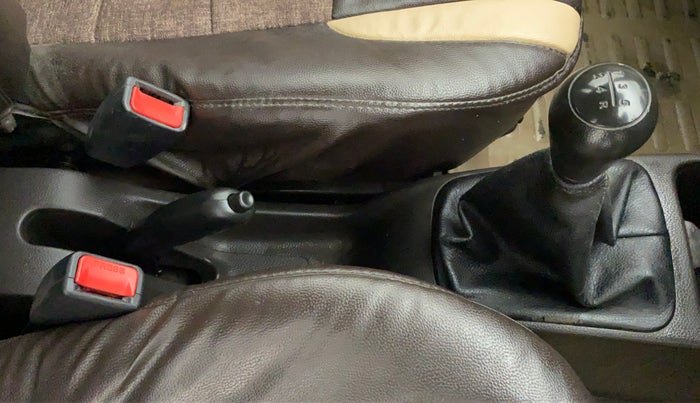 2016 Hyundai Eon MAGNA +, Petrol, Manual, 23,349 km, Gear Lever