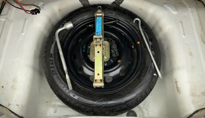 2016 Hyundai Eon MAGNA +, Petrol, Manual, 23,349 km, Spare Tyre