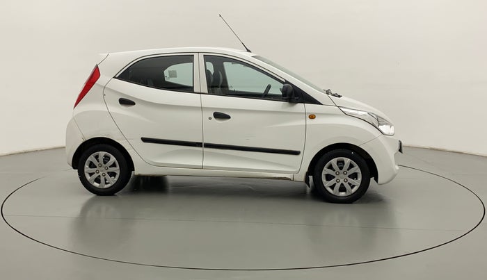 2016 Hyundai Eon MAGNA +, Petrol, Manual, 23,349 km, Right Side View