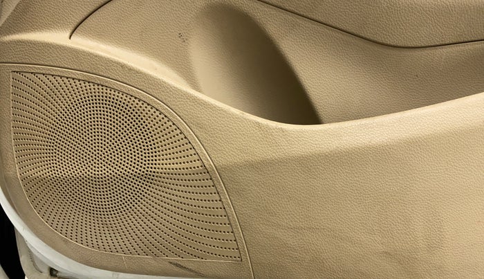 2016 Hyundai Eon MAGNA +, Petrol, Manual, 23,349 km, Speaker