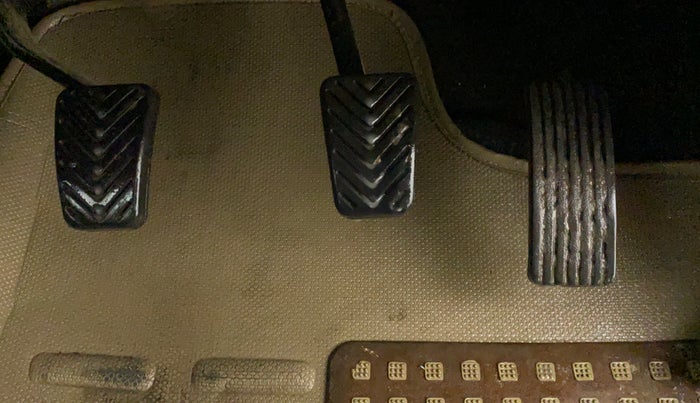 2016 Hyundai Eon MAGNA +, Petrol, Manual, 23,349 km, Pedals